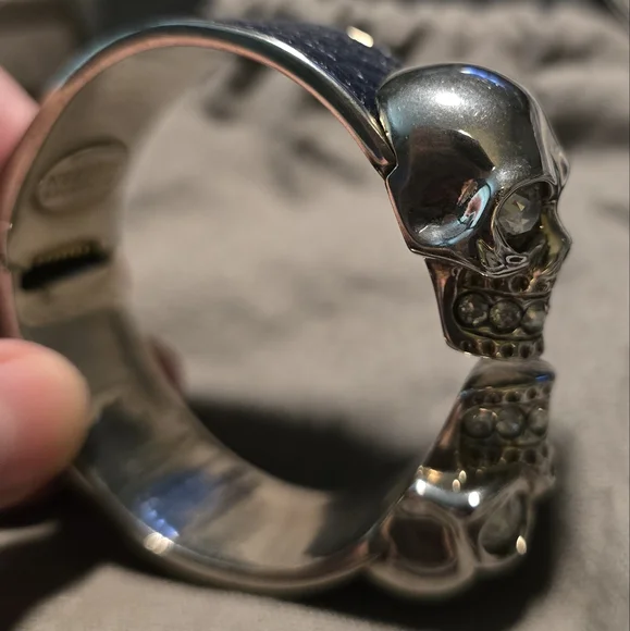 ALEXANDER MCQUEEN Leather & Metal Twin Skull Hinged Cuff